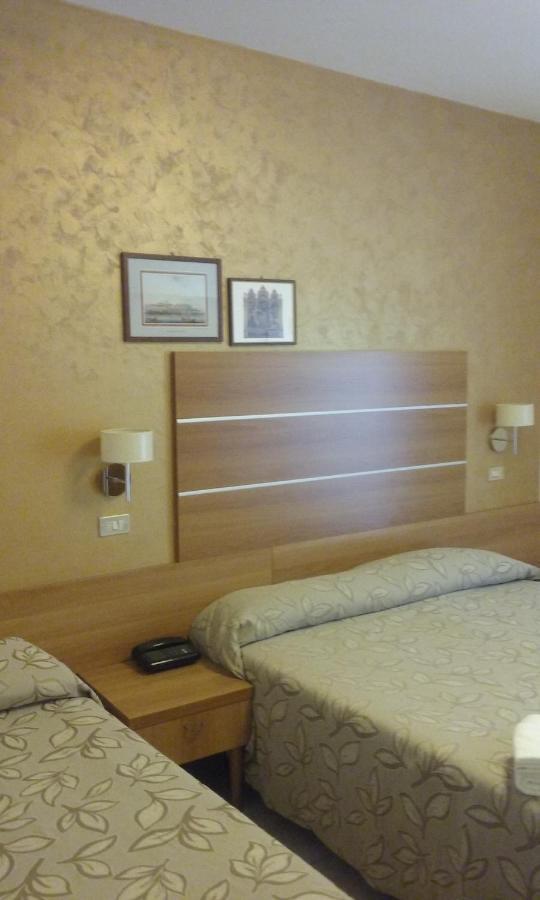 Hotel Prater Cesenatico Exterior photo