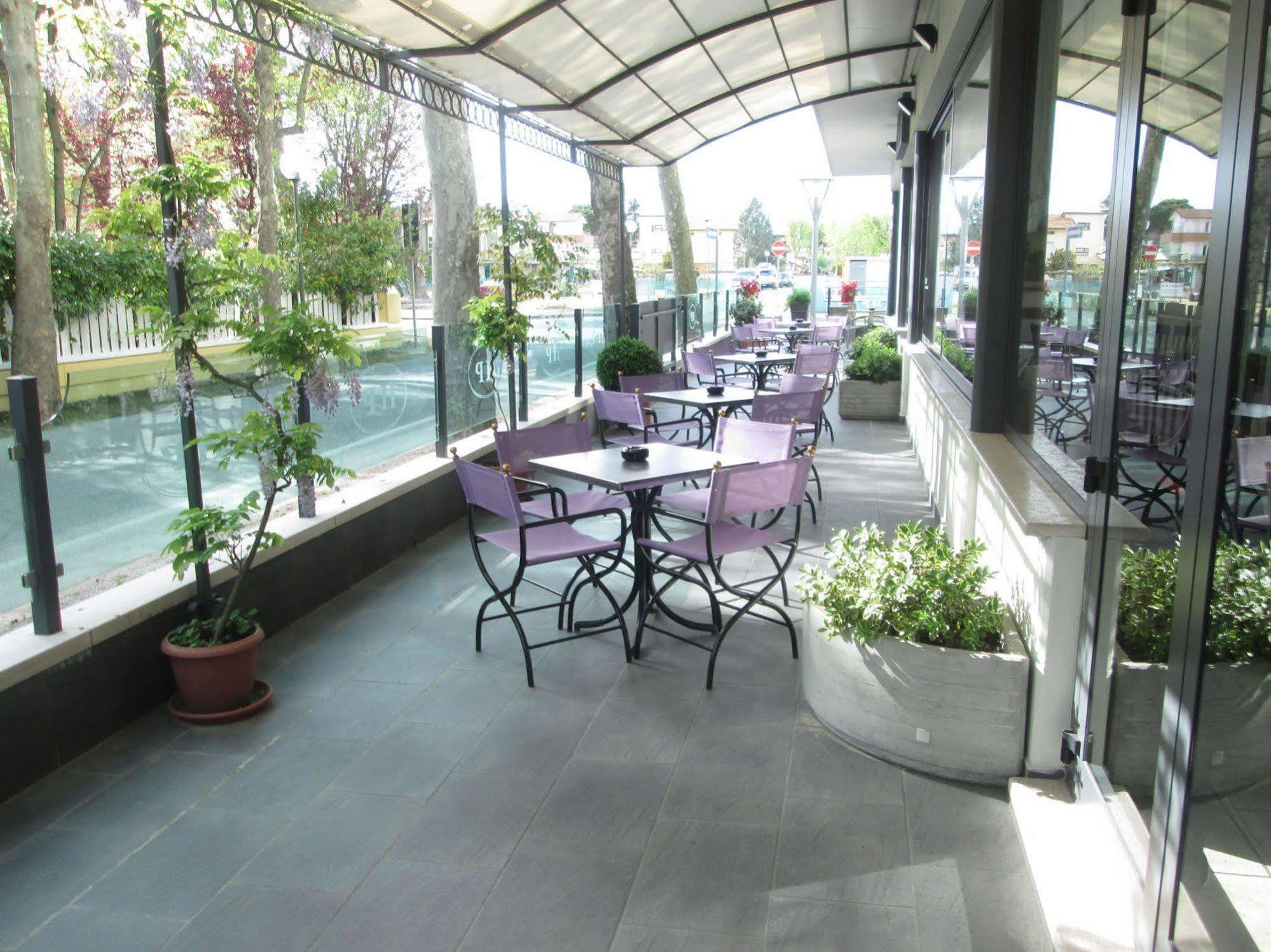 Hotel Prater Cesenatico Exterior photo